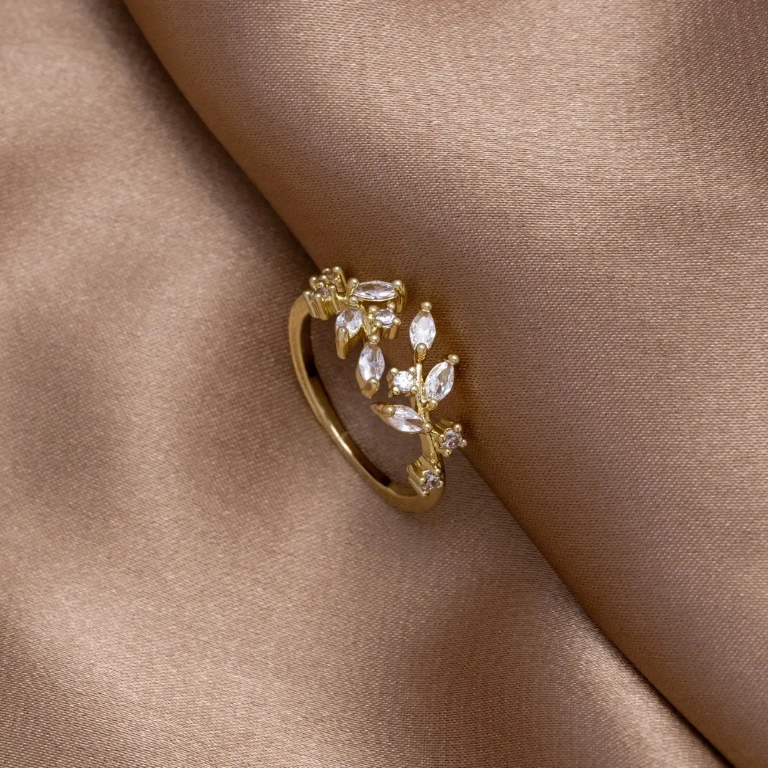 18K Crystal Vine Ring