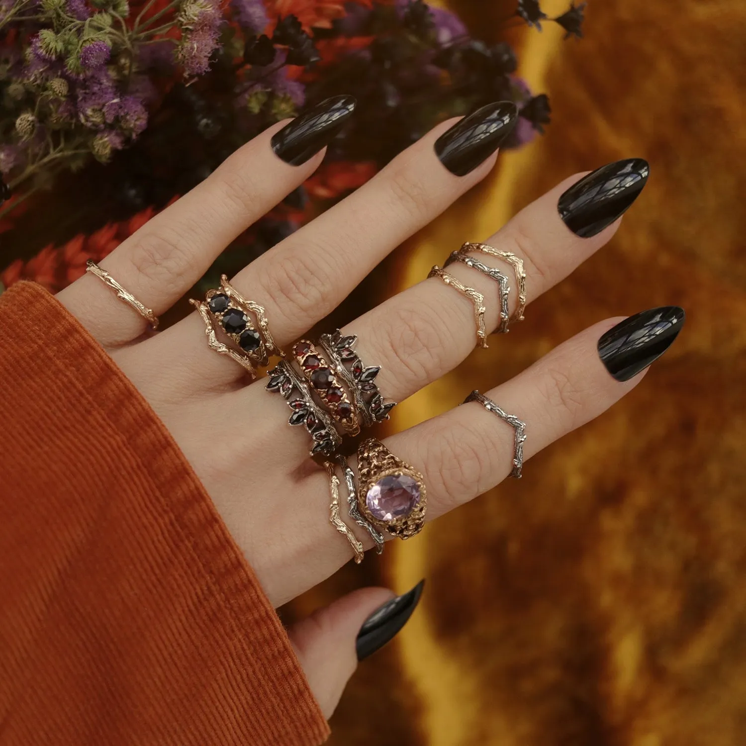 9ct Gold | Silvestre Single Wishbone Gothic Thorn Branch Ring
