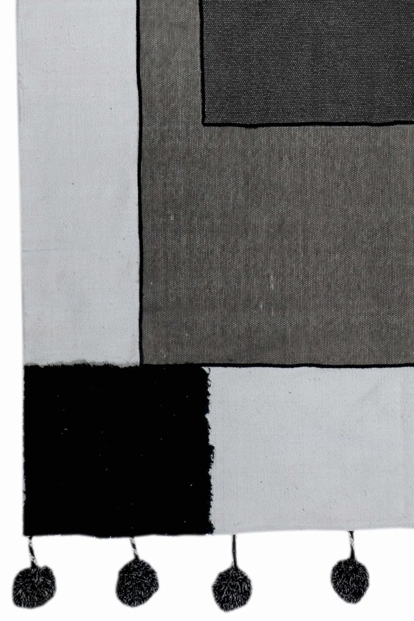 KELKI - PATCHWORK RUG WITH POM POMS
