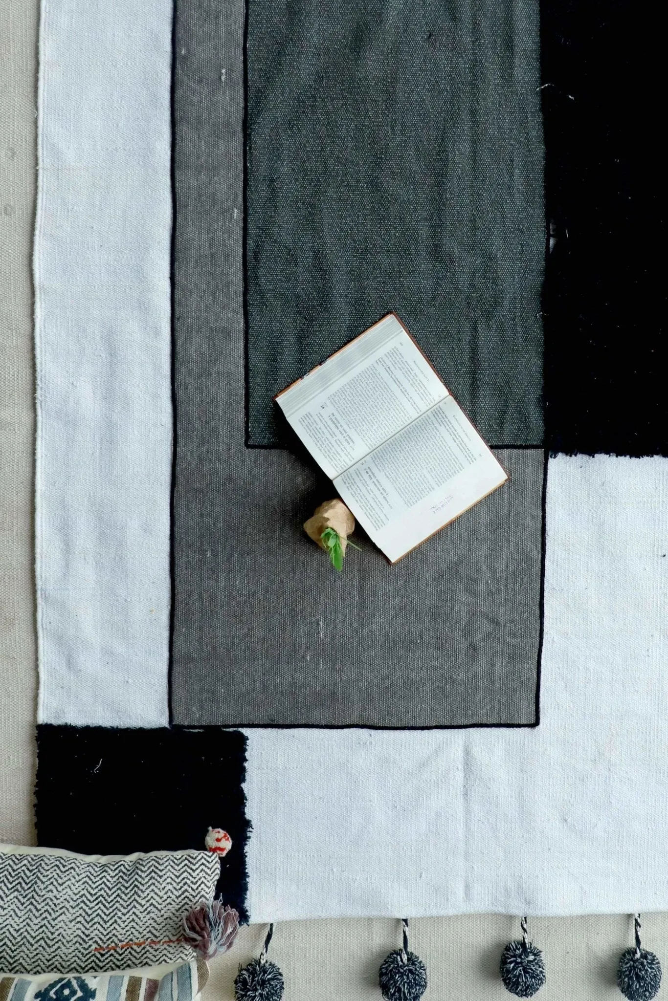 KELKI - PATCHWORK RUG WITH POM POMS