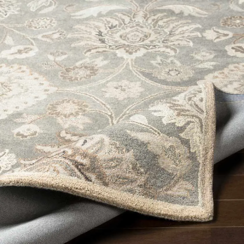 Macbarn Traditional Area Rug