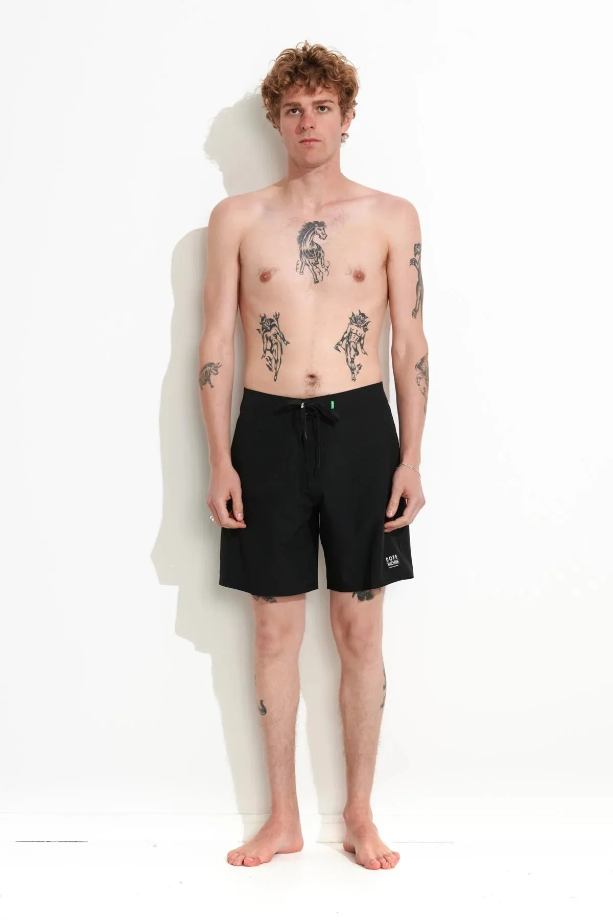 MISFIT Dope machine 18'' 50-30 short - Black