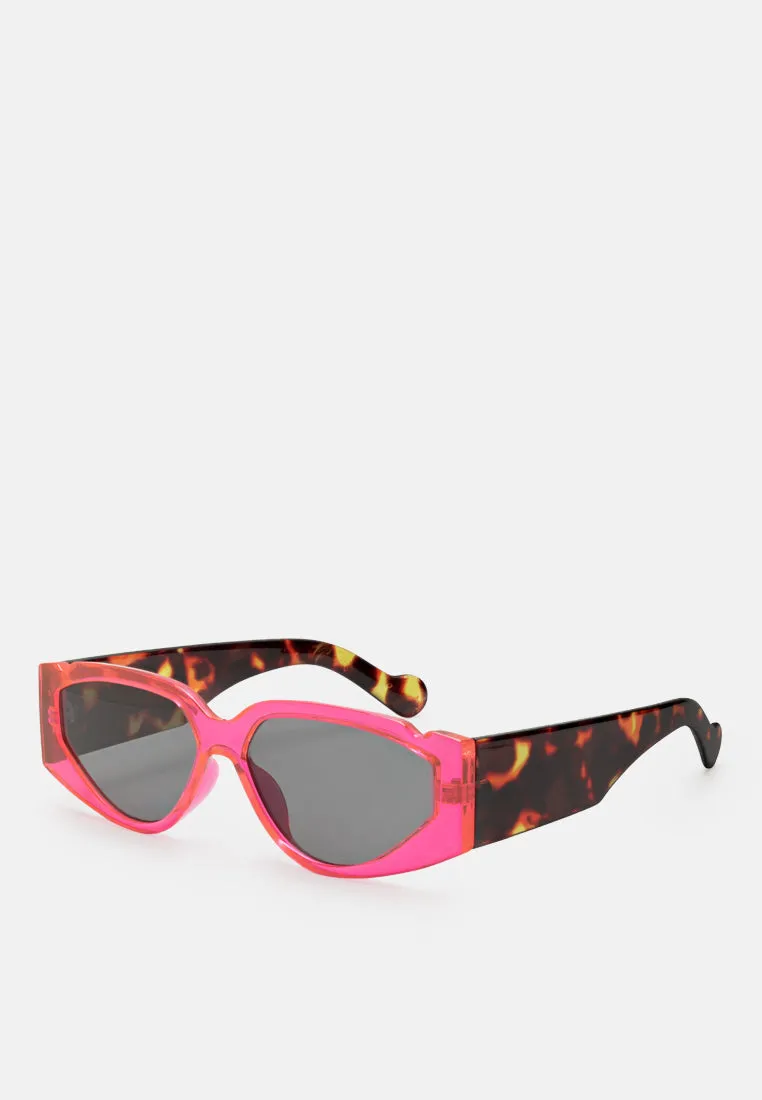 Sport Sunglasses With Printed Temples