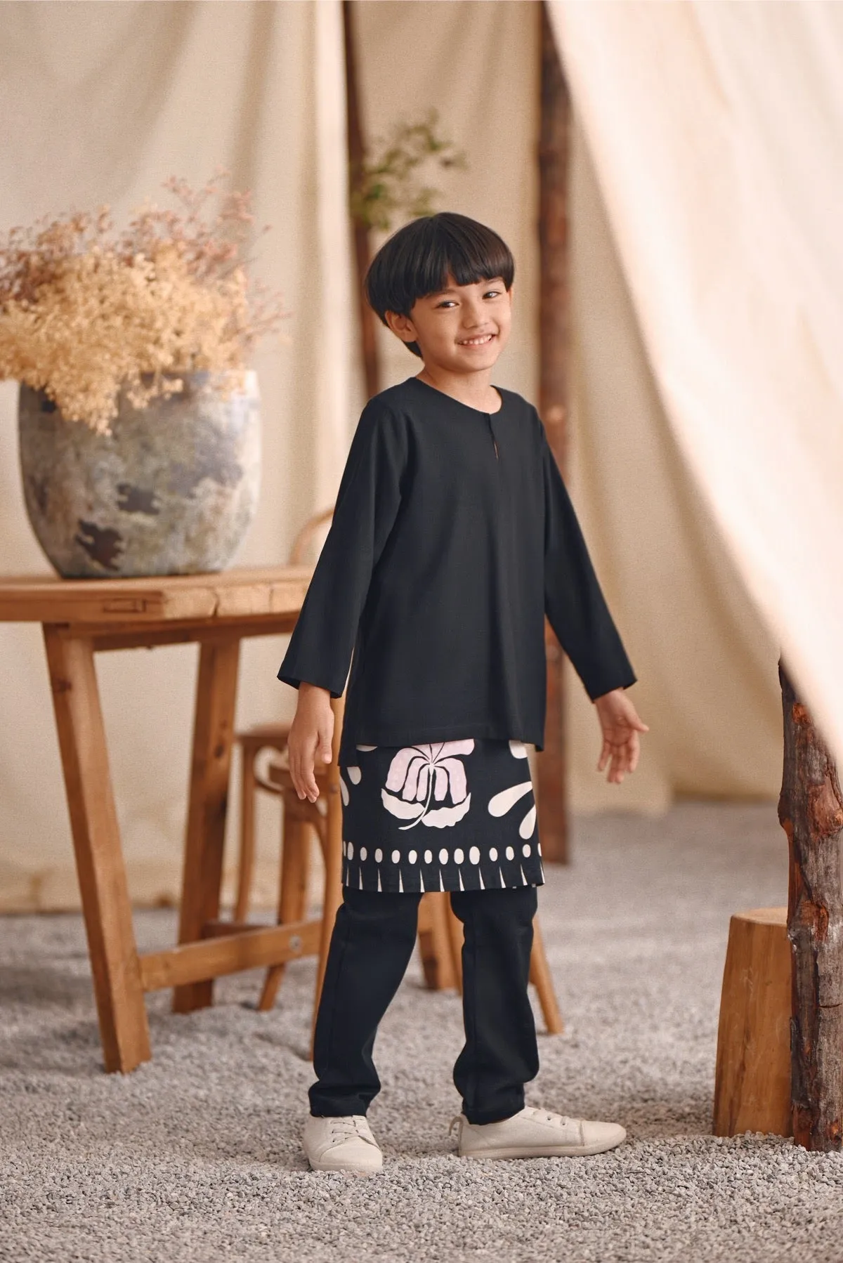 The Bayu Kurta - Black