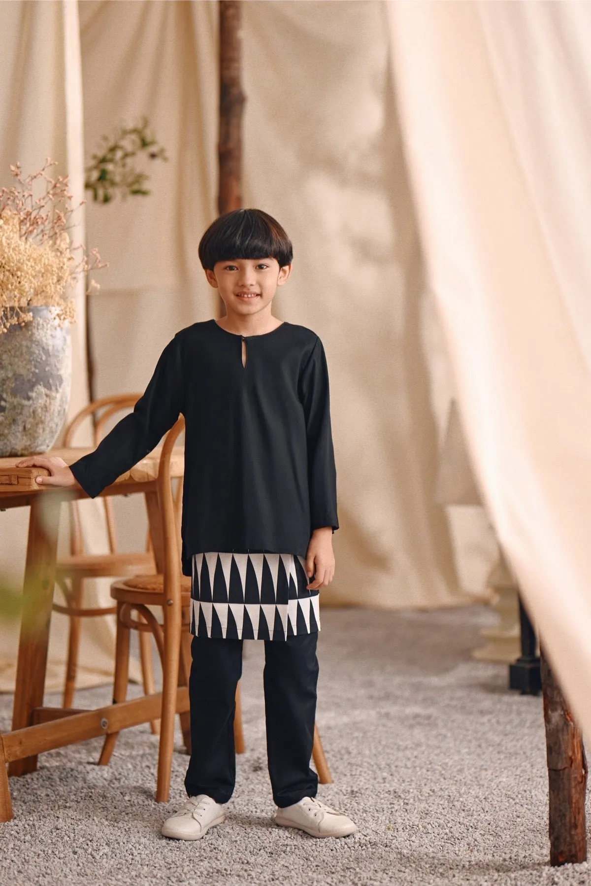 The Bayu Kurta - Black
