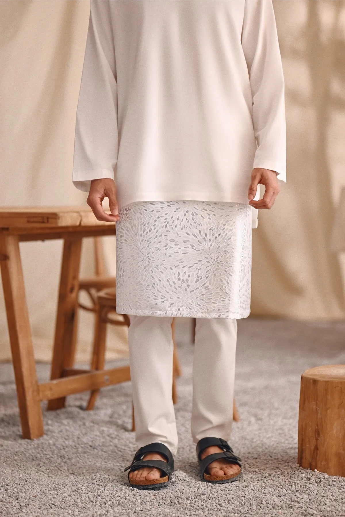 The Bayu Men Kurta - White