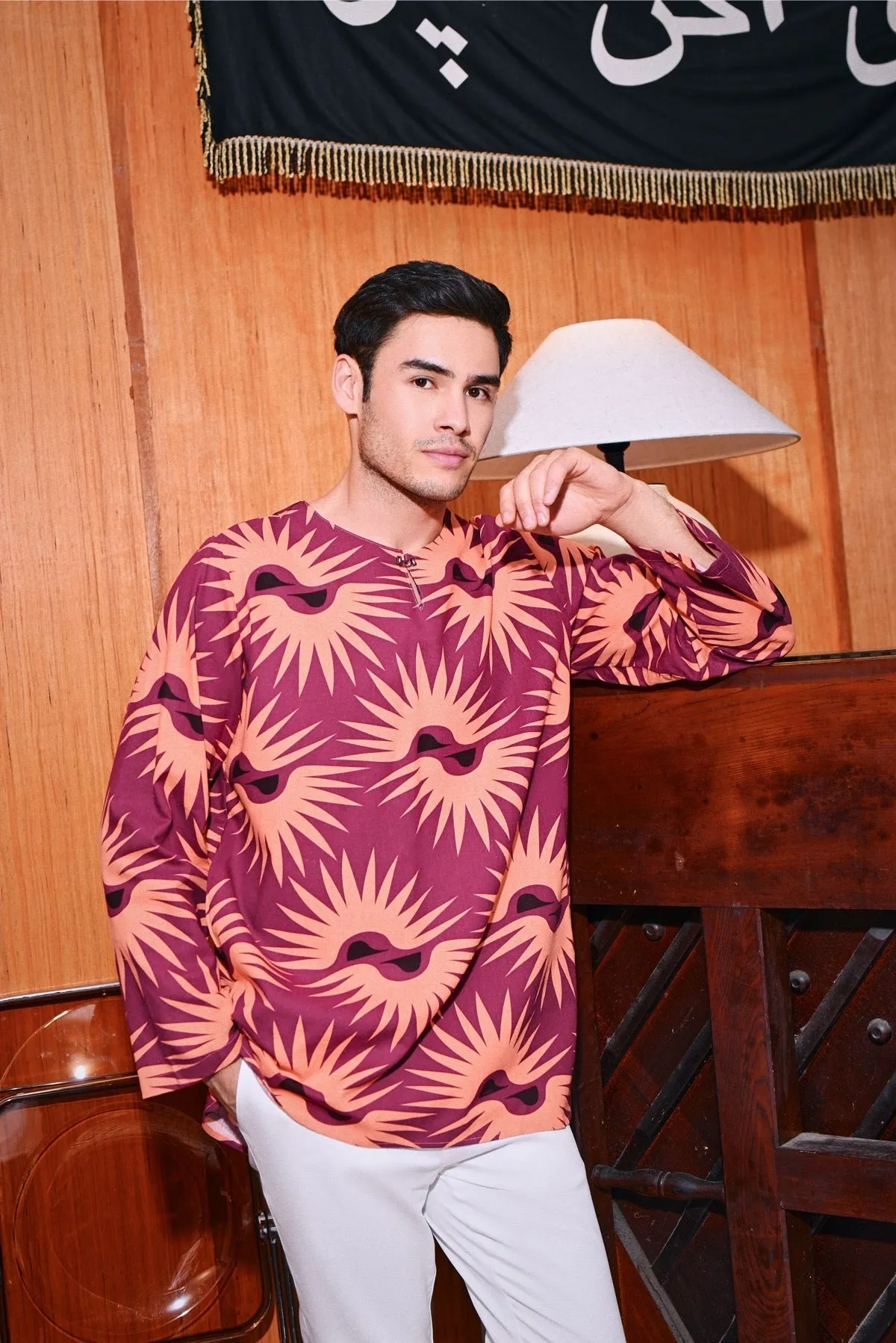 The Congkak Men Kurta - Edge