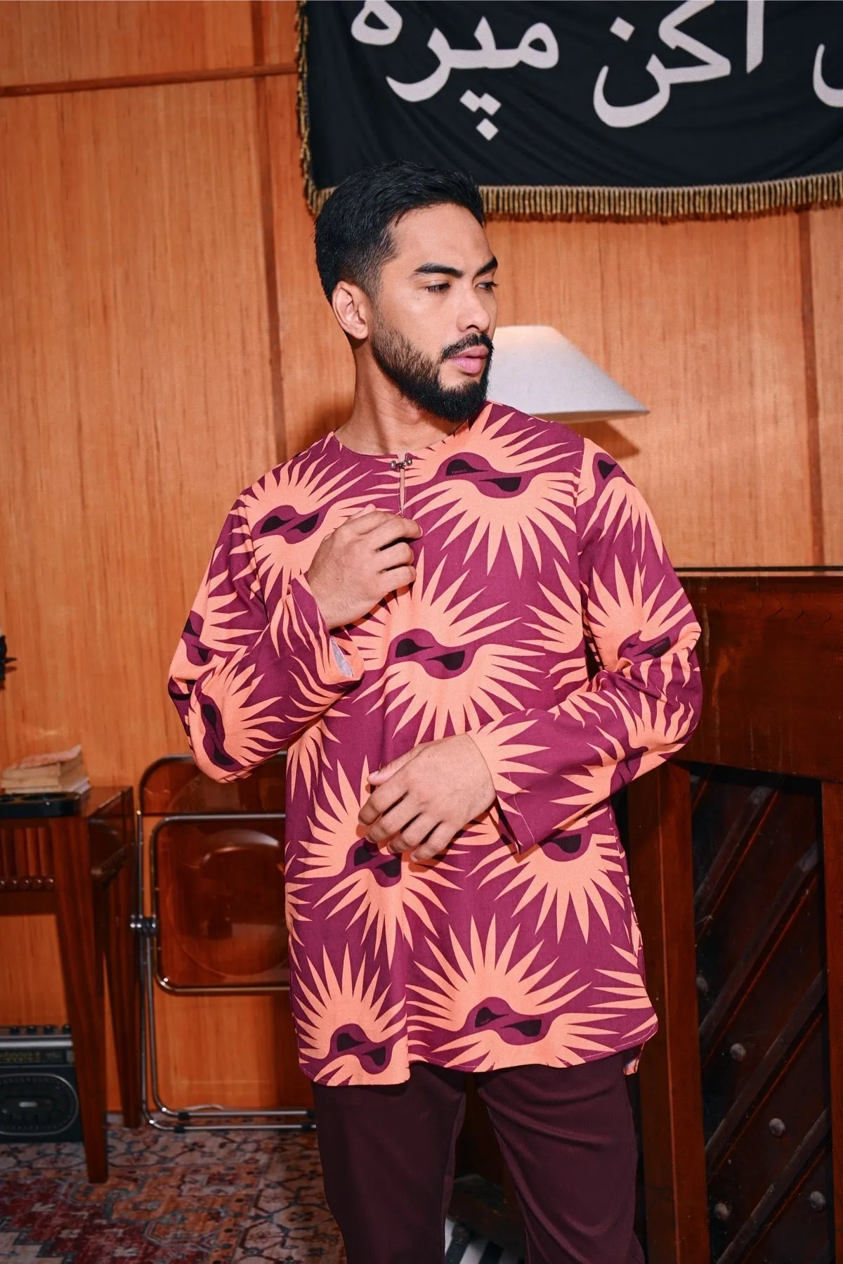 The Congkak Men Kurta - Edge