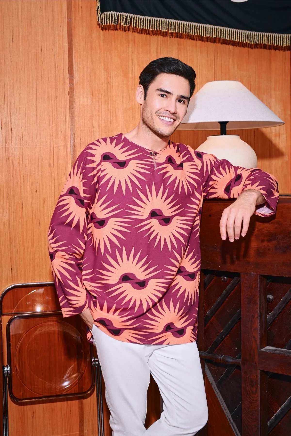 The Congkak Men Kurta - Edge