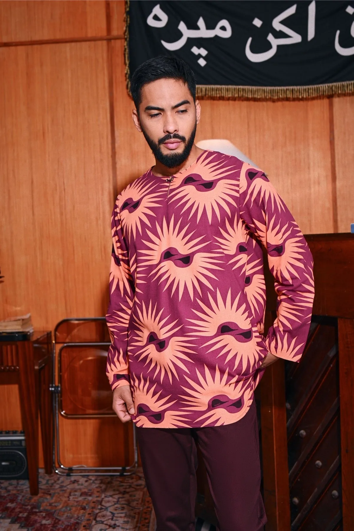 The Congkak Men Kurta - Edge