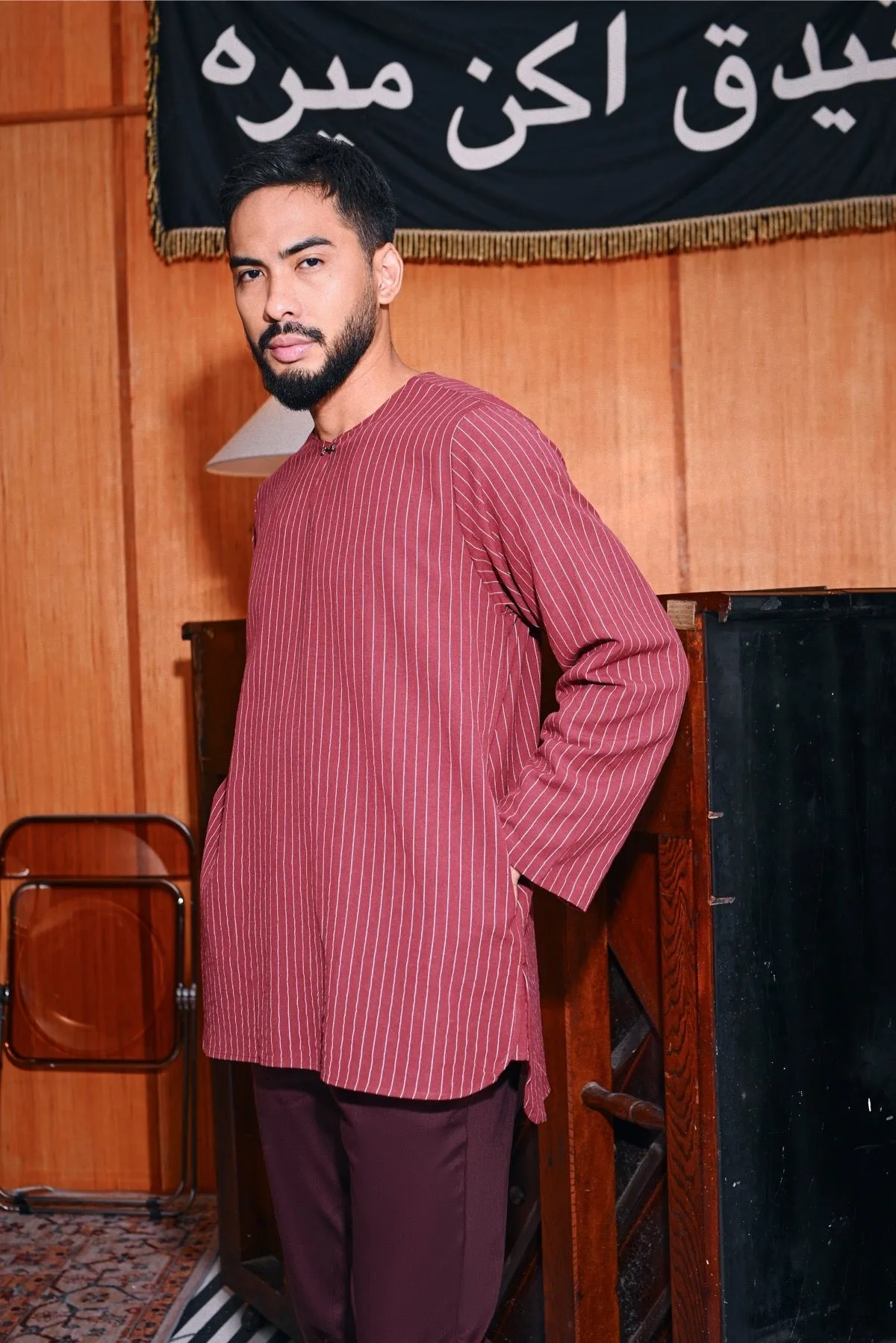 The Congkak Men Kurta - Maroon Stripe