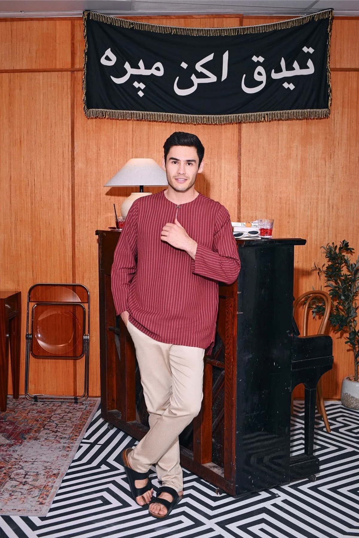The Congkak Men Kurta - Maroon Stripe