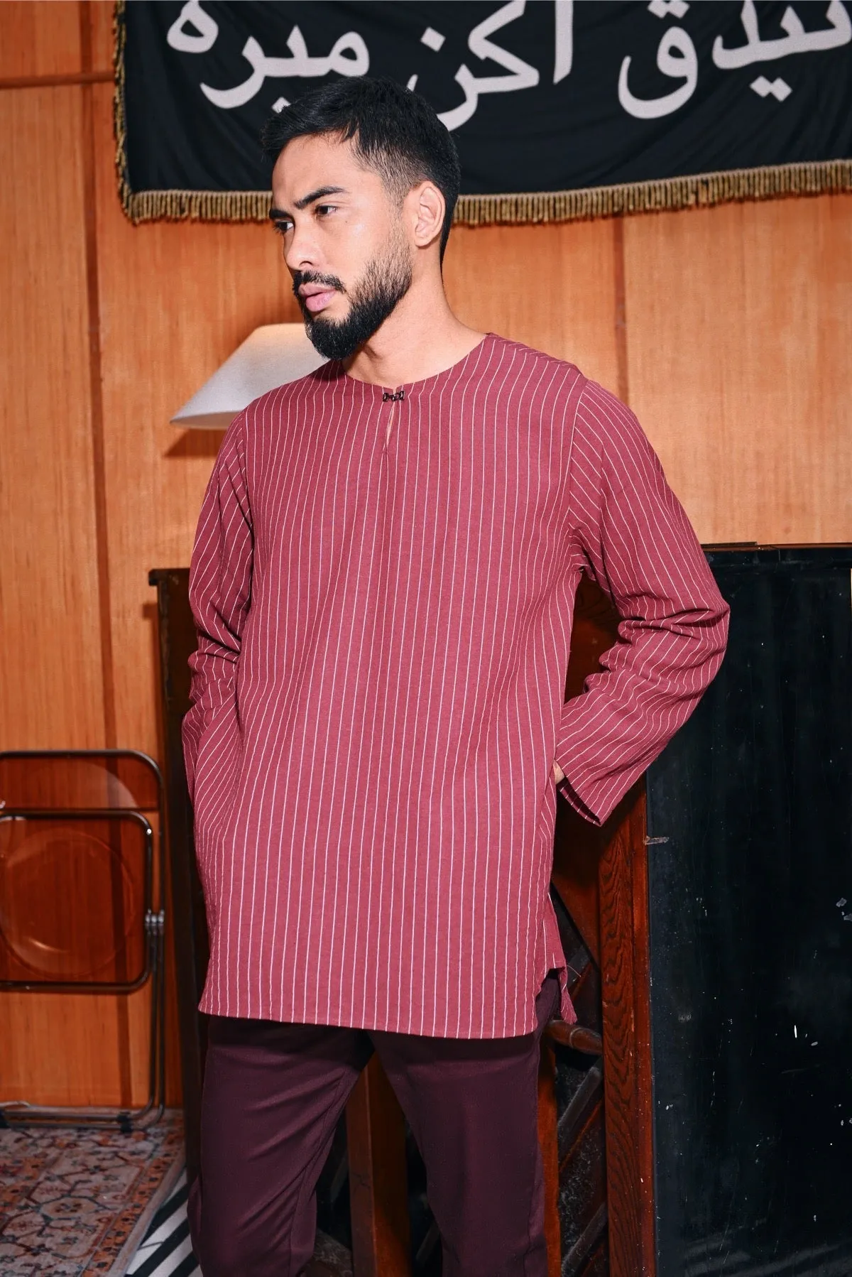 The Congkak Men Kurta - Maroon Stripe