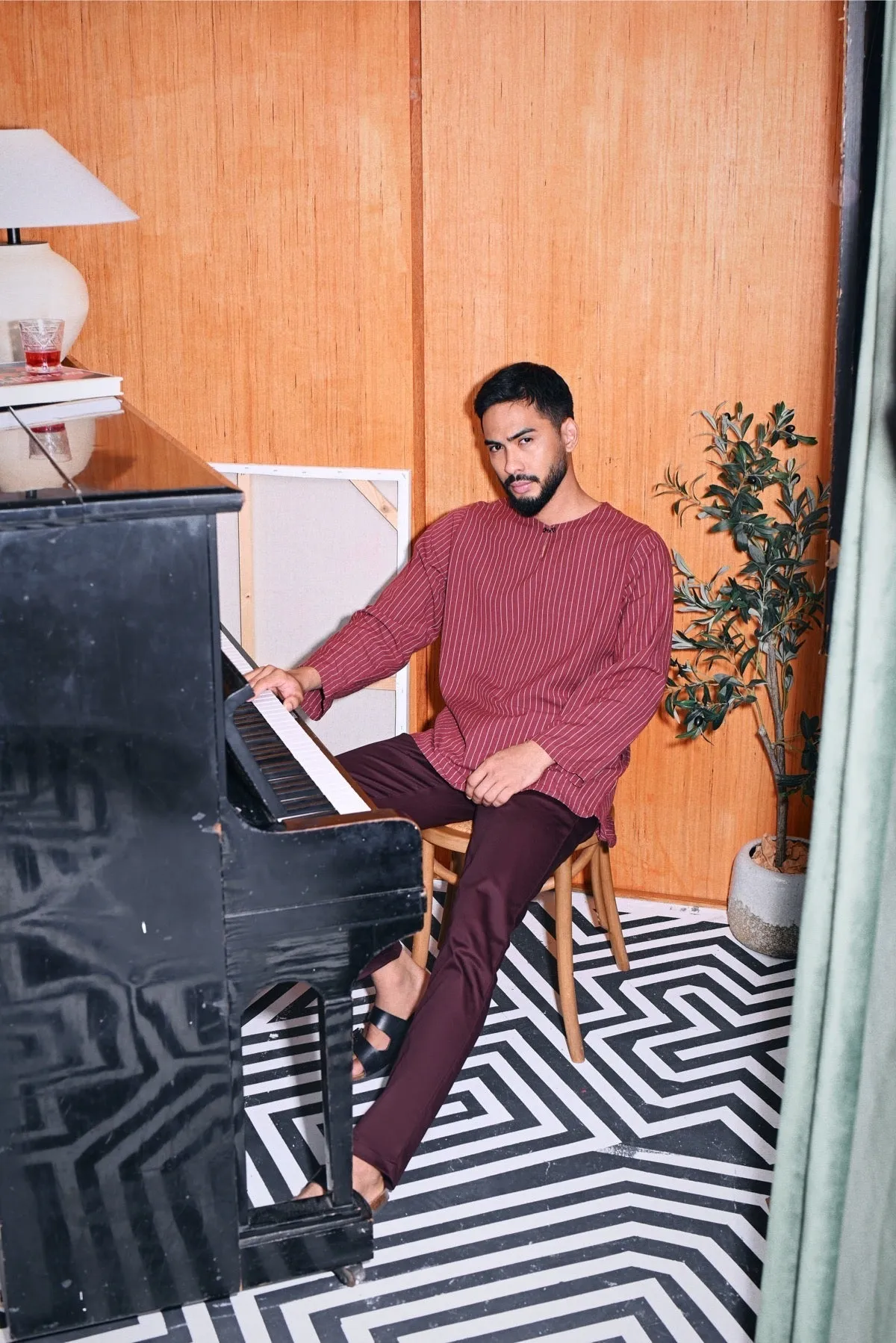 The Congkak Men Kurta - Maroon Stripe