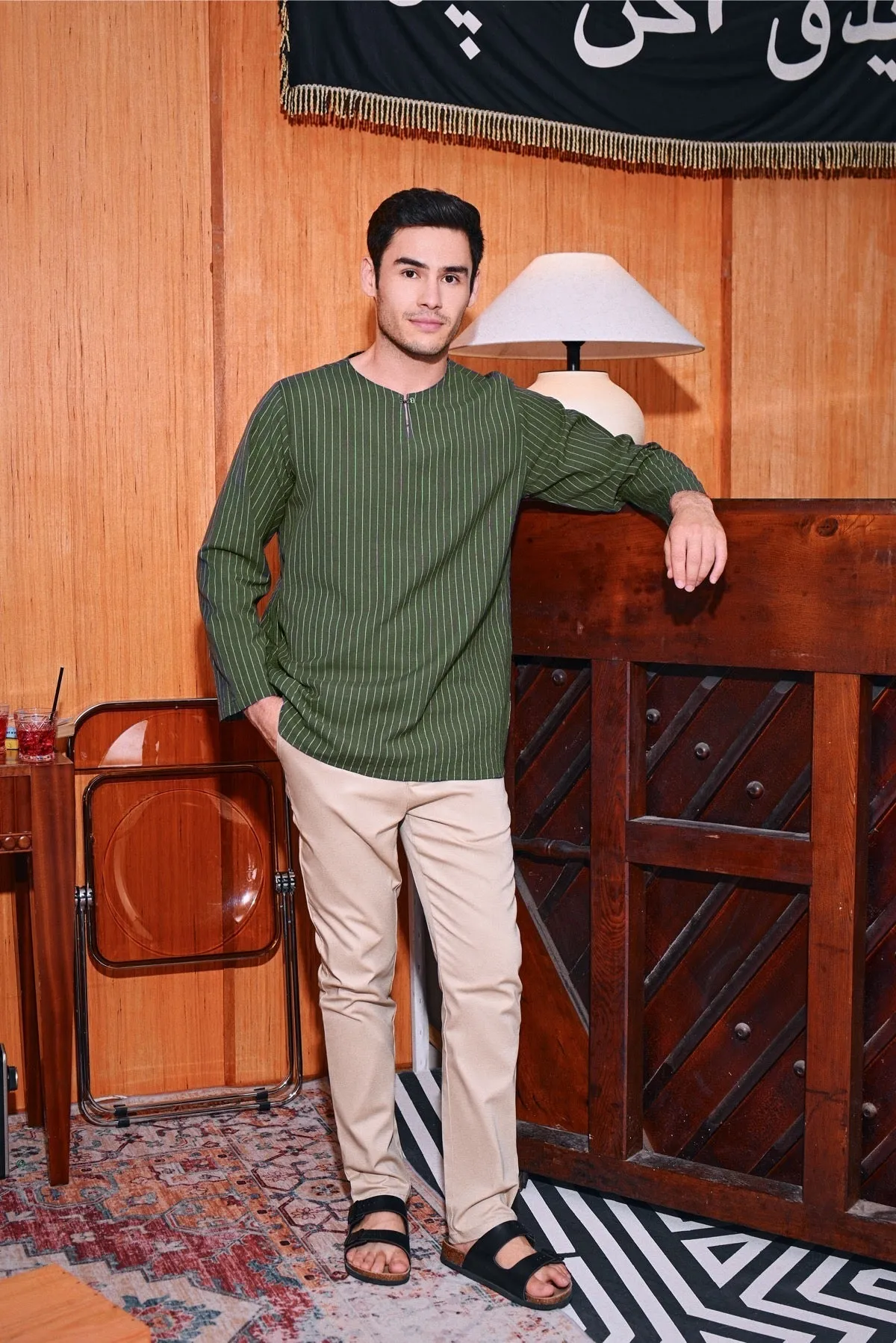 The Congkak Men Kurta - Olive Stripe